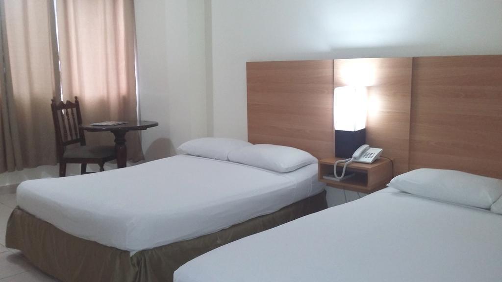Hotel Aramo Ciudad de Panamá Habitación foto
